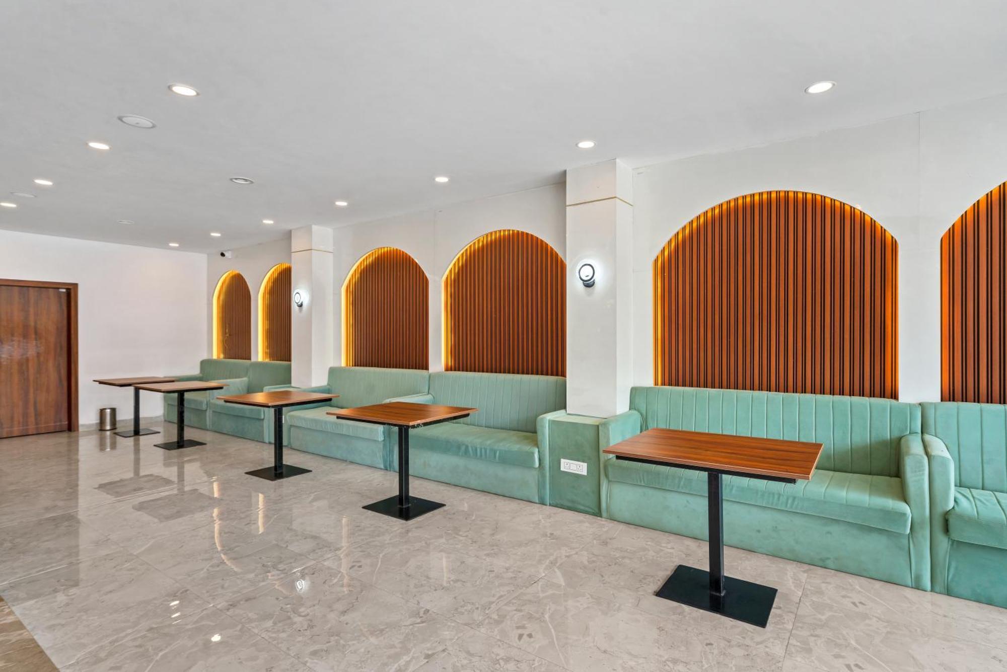 Hotel Sky Land Khammam Exterior photo